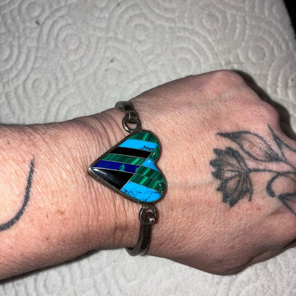 Heart-Shaped Multicolor Bracelet
